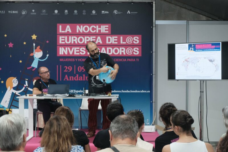 Pasada edición de La Noche Europea de los Investigadores en Sevilla.