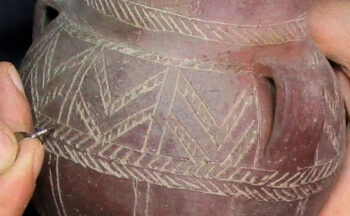 Fotografía ilustrativa de la actividad Cañas y barro: haz tu cerámica neolítica