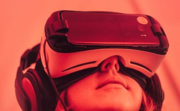 Fotografía ilustrativa de la actividad El metaverso como espacio para la innovación socioeducativa: una experiencia con Spatial.io