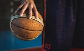 Fotografía ilustrativa de la actividad Aplicación didáctica del baloncesto en Educación Física en la etapa de Bachillerato