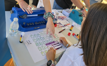Fotografía ilustrativa de la actividad INCLUCIENCIA: ¿te atreves a comunicar ciencia construyendo un recurso inclusivo?
